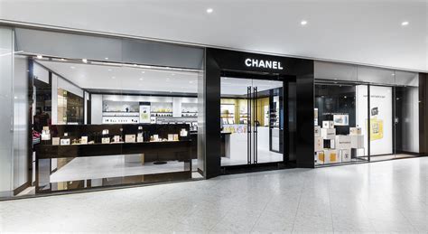 CHANEL Fragrance and Beauty boutique at The Street Chestnut Hill